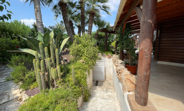 Reventa - 3. Casa indepiende - San Fulgencio - La Marina