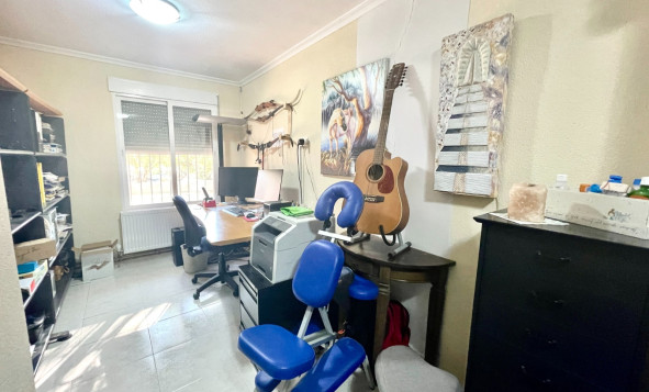 Resale - 7. Finca / Country property - Crevillent - Crevillente