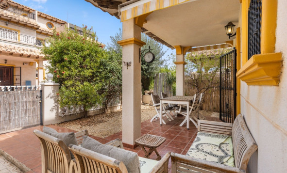 Reventa - 3. Casa indepiende - Orihuela Costa - La Regia