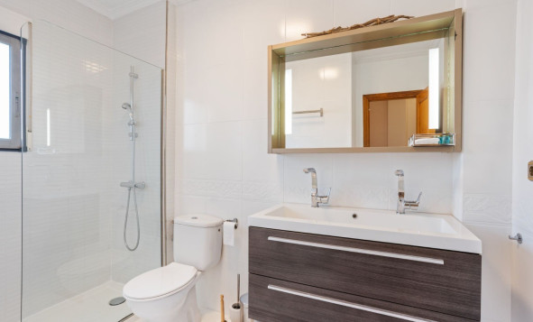 Reventa - 3. Casa indepiende - Orihuela Costa - La Regia