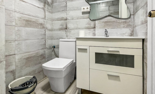 Reventa - 1. Apartamento / piso - Guardamar del Segura - Pueblo