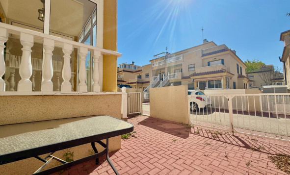 Herverkoop - 4. Halfvrijstaande villa - Guardamar del Segura - Costa Blanca Zuid
