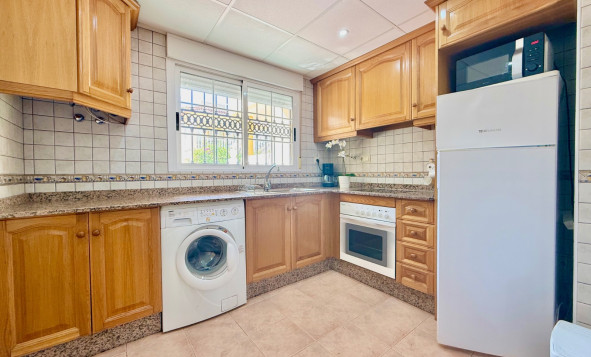 Herverkoop - 4. Halfvrijstaande villa - Guardamar del Segura - Costa Blanca Zuid