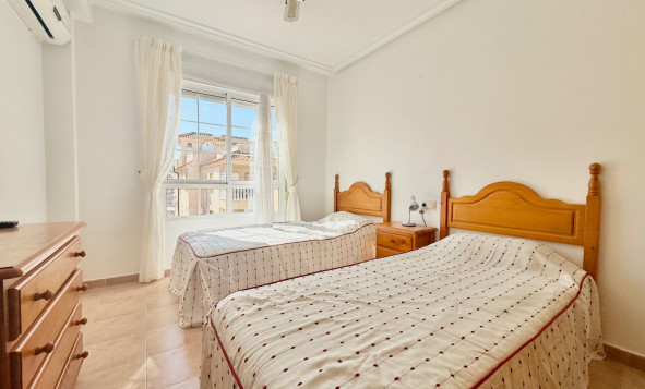 Herverkoop - 4. Halfvrijstaande villa - Guardamar del Segura - Costa Blanca Zuid