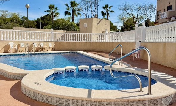 Herverkoop - 4. Halfvrijstaande villa - Guardamar del Segura - Costa Blanca Zuid