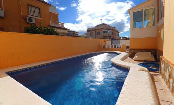 Resale - 4. Semi-detached villa - Ciudad Quesada - Costa Blanca South