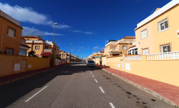 Resale - 4. Semi-detached villa - Ciudad Quesada - Costa Blanca South