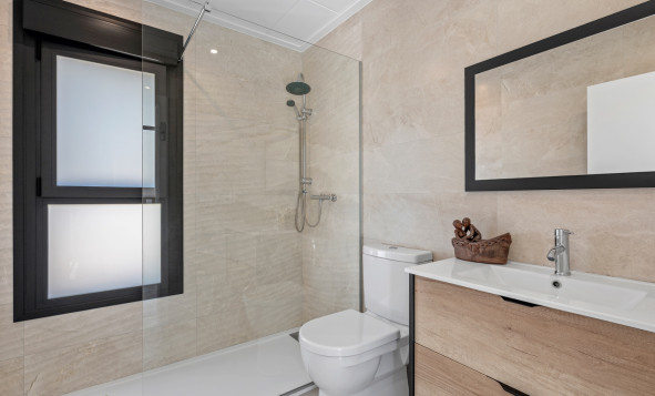 Herverkoop - 6. Vrijstaande villa - Daya Nueva - Costa Blanca Zuid