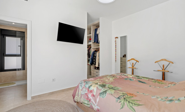 Herverkoop - 6. Vrijstaande villa - Daya Nueva - Costa Blanca Zuid