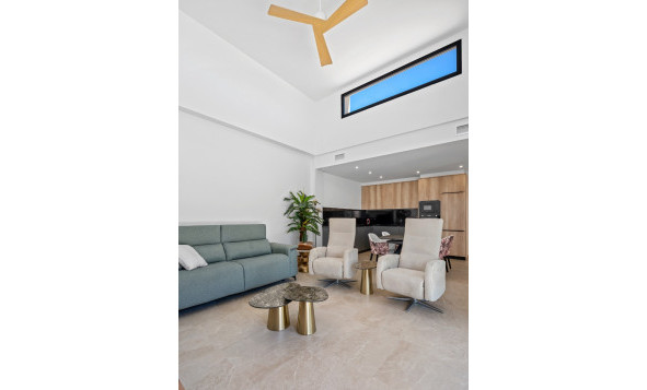 Herverkoop - 6. Vrijstaande villa - Daya Nueva - Costa Blanca Zuid