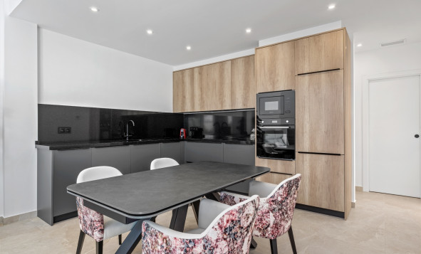 Herverkoop - 6. Vrijstaande villa - Daya Nueva - Costa Blanca Zuid