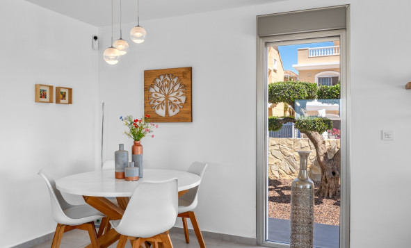 Reventa - 3. Casa indepiende - La Marina - Costa Blanca Sur