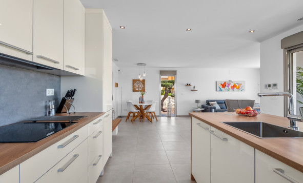Reventa - 3. Casa indepiende - La Marina - Costa Blanca Sur
