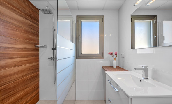 Reventa - 3. Casa indepiende - La Marina - Costa Blanca Sur