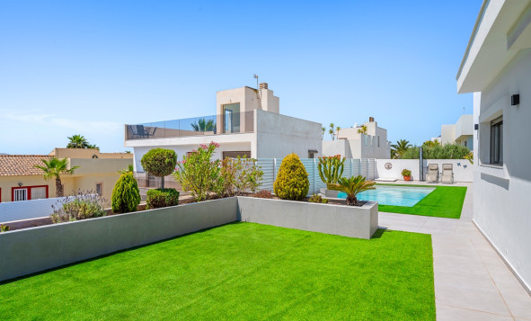 Reventa - 3. Casa indepiende - La Marina - Costa Blanca Sur