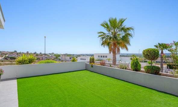 Reventa - 3. Casa indepiende - La Marina - Costa Blanca Sur