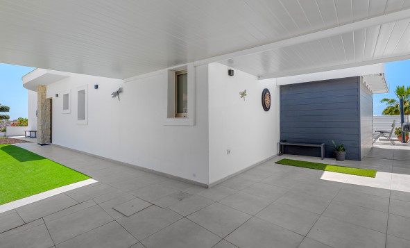 Reventa - 3. Casa indepiende - La Marina - Costa Blanca Sur