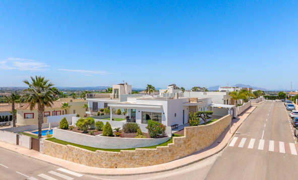 Reventa - 3. Casa indepiende - La Marina - Costa Blanca Sur