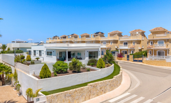 Reventa - 3. Casa indepiende - La Marina - Costa Blanca Sur