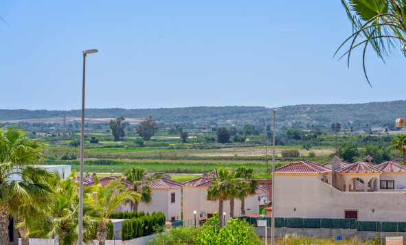 Reventa - 3. Casa indepiende - La Marina - Costa Blanca Sur