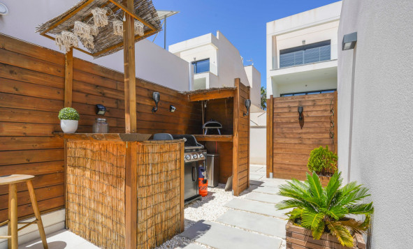 Reventa - 3. Casa indepiende - Benijófar - Costa Blanca Sur