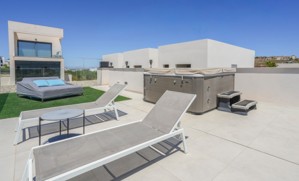 Reventa - 3. Casa indepiende - Benijófar - Costa Blanca Sur