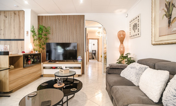 Reventa - 3. Casa indepiende - La Marina - Costa Blanca Sur