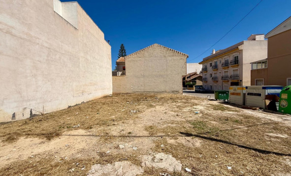 Reventa - Terreno edificable - San Miguel de Salinas - CENTRO URBANO