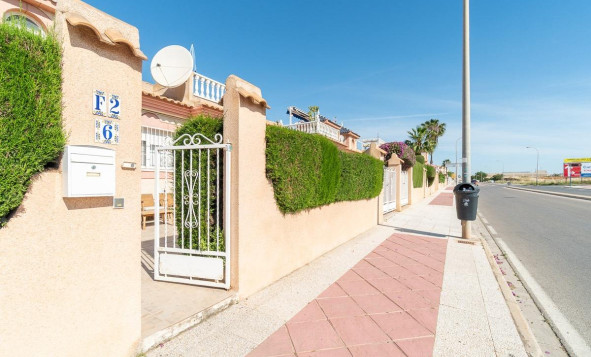 Resale - 4. Semi-detached villa - Orihuela Costa - Costa Blanca South