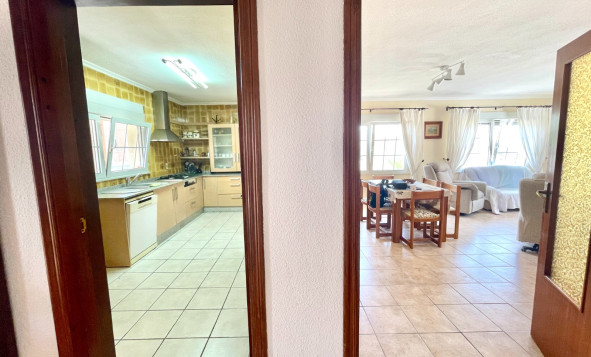 Reventa - 3. Casa indepiende - Benijófar - pueblo