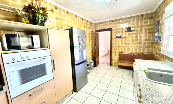 Reventa - 3. Casa indepiende - Benijófar - pueblo