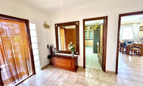 Reventa - 3. Casa indepiende - Benijófar - pueblo