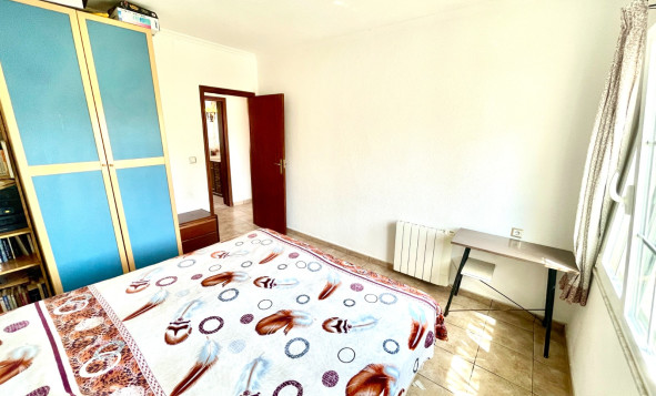 Reventa - 3. Casa indepiende - Benijófar - pueblo