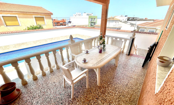 Reventa - 3. Casa indepiende - Benijófar - pueblo