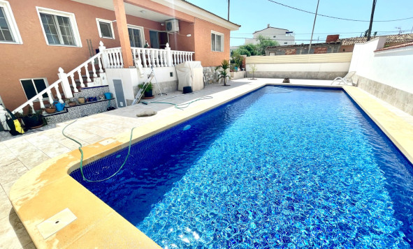Reventa - 3. Casa indepiende - Benijófar - pueblo