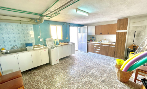 Reventa - 3. Casa indepiende - Benijófar - pueblo