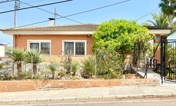 Reventa - 3. Casa indepiende - Benijófar - pueblo