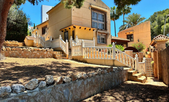Reventa - 3. Casa indepiende - Los Balcones - Costa Blanca Sur