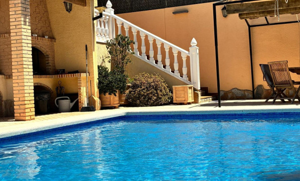 Reventa - 3. Casa indepiende - Los Balcones - Costa Blanca Sur