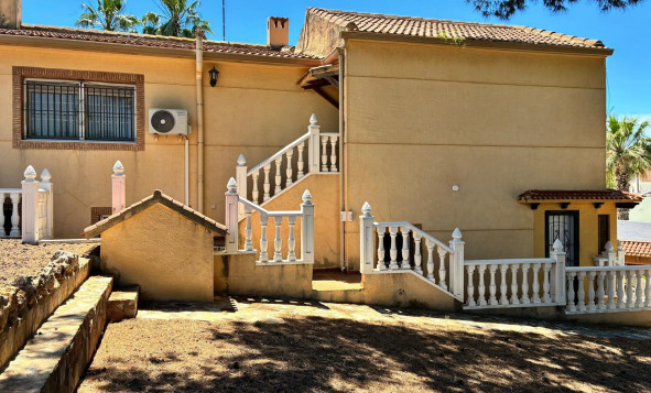 Reventa - 3. Casa indepiende - Los Balcones - Costa Blanca Sur