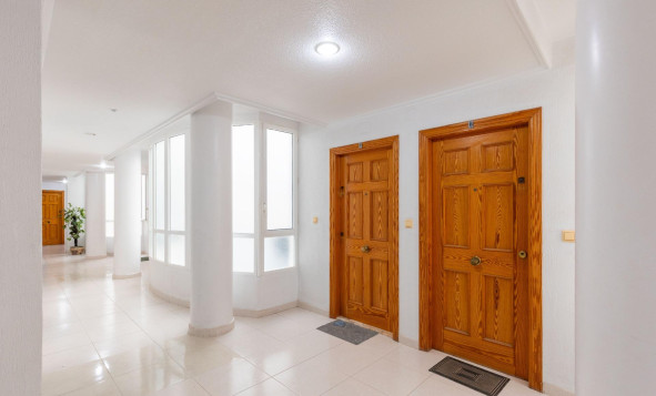Resale - 1. Apartment / flat - Torrevieja - Costa Blanca South