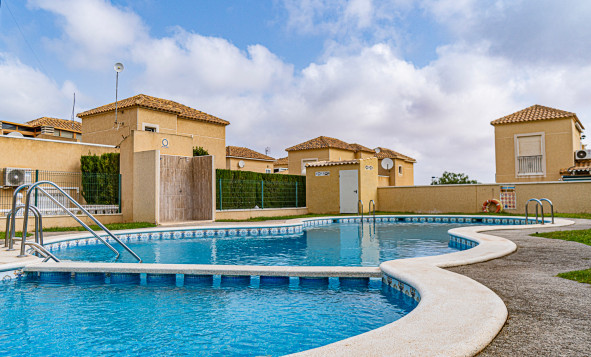 Reventa - 4. Chalet pareado - Los Balcones - Costa Blanca Sur
