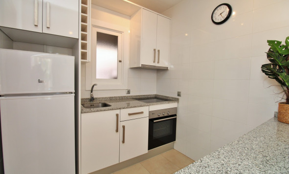 Reventa - 1. Apartamento / piso - Villamartin - Costa Blanca Sur