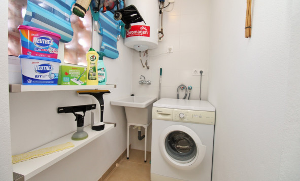 Reventa - 1. Apartamento / piso - Villamartin - Costa Blanca Sur