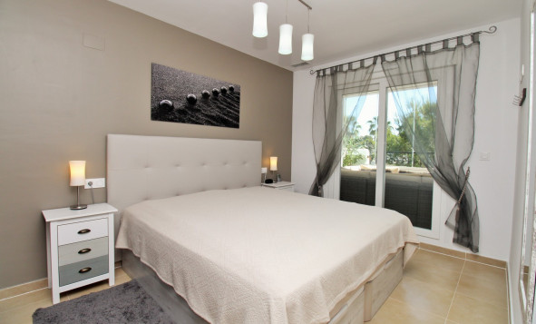 Reventa - 1. Apartamento / piso - Villamartin - Costa Blanca Sur