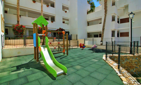 Reventa - 1. Apartamento / piso - Villamartin - Costa Blanca Sur