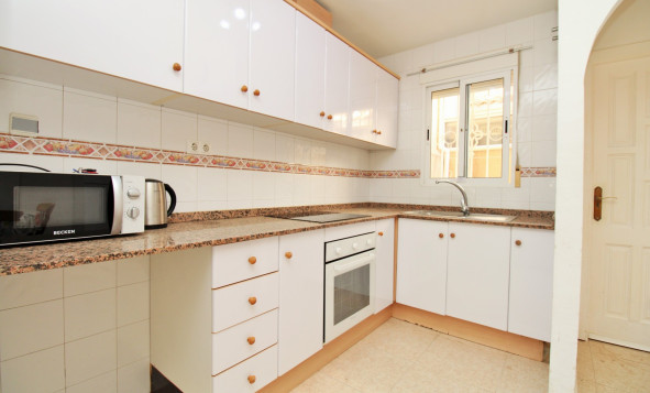 Resale - 2. Town house - Villamartin - Costa Blanca South