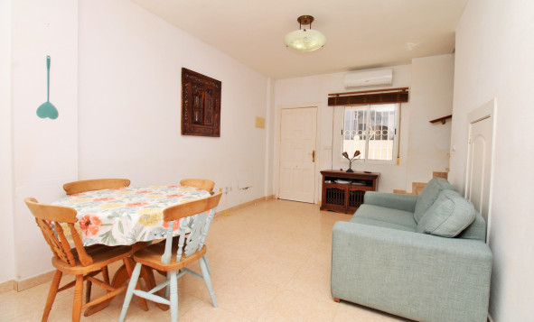 Resale - 2. Town house - Villamartin - Costa Blanca South