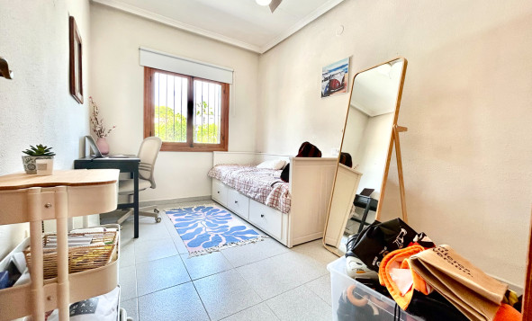 Reventa - 3. Casa indepiende - La Zenia - Costa Blanca Sur