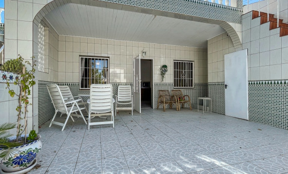 Resale - 2. Town house - Torrevieja - Costa Blanca South